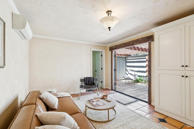 1021 Rose Dr, Napa, CA 94558