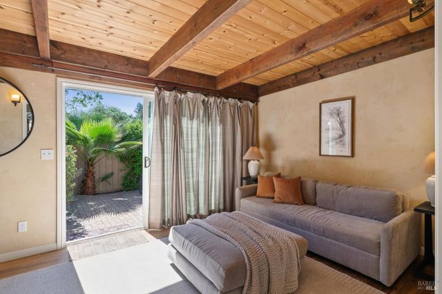 1021 Rose Dr, Napa, CA 94558