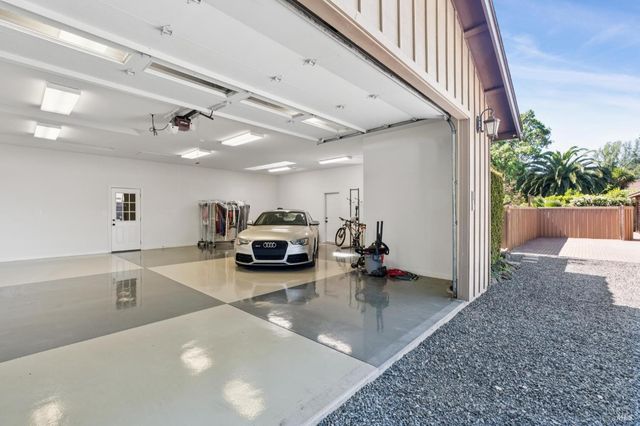 1021 Rose Dr, Napa, CA 94558