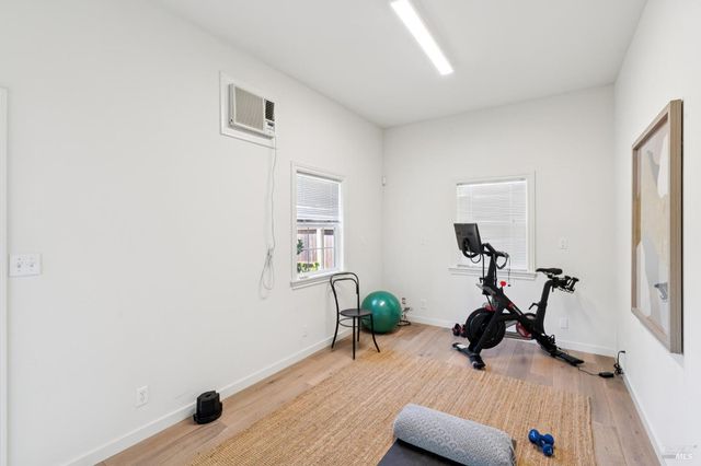 1021 Rose Dr, Napa, CA 94558