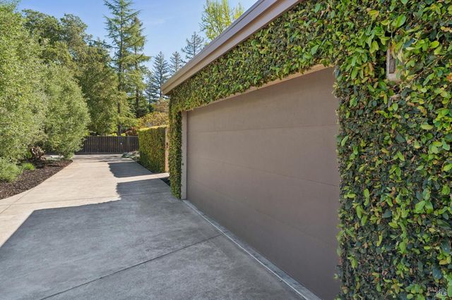 1021 Rose Dr, Napa, CA 94558