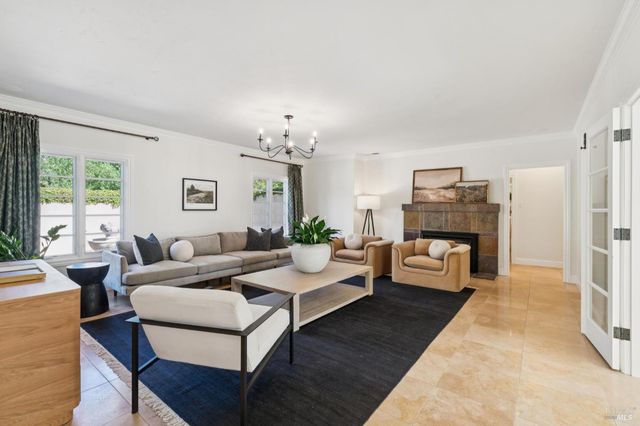 1021 Rose Dr, Napa, CA 94558