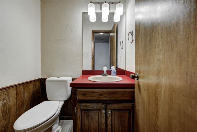 408 Willow Branch Road, Norman, OK 73072