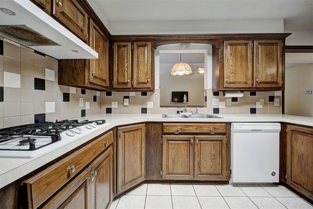 408 Willow Branch Road, Norman, OK 73072