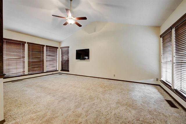 408 Willow Branch Road, Norman, OK 73072