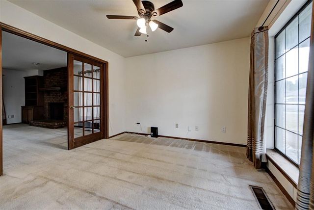 408 Willow Branch Road, Norman, OK 73072