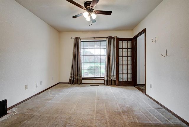 408 Willow Branch Road, Norman, OK 73072