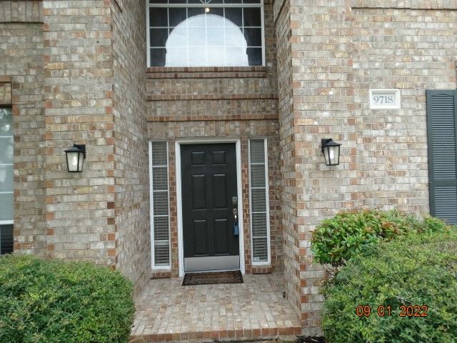 9718 Cliffside Drive, Irving, TX 75063