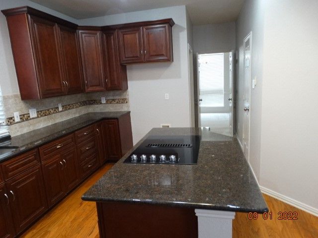 9718 Cliffside Drive, Irving, TX 75063