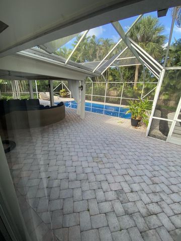 418 SW 7th Terrace, Boca Raton, FL 33486