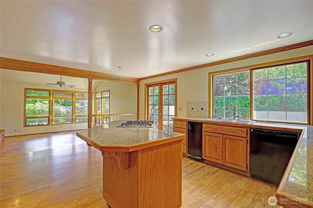 12405 55th Place W, Mukilteo, WA 98275