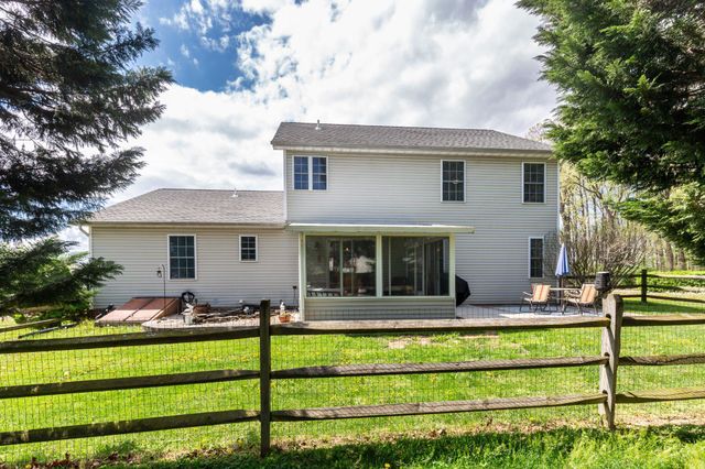 20 UNION ST, Littlestown, PA 17340