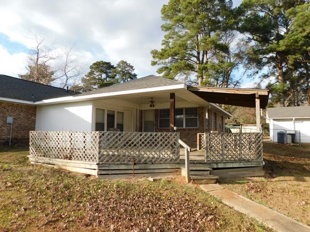 604 NW 7th Street, Springhill, LA 71075