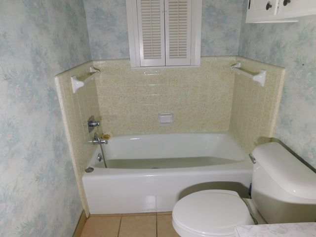 604 NW 7th Street, Springhill, LA 71075