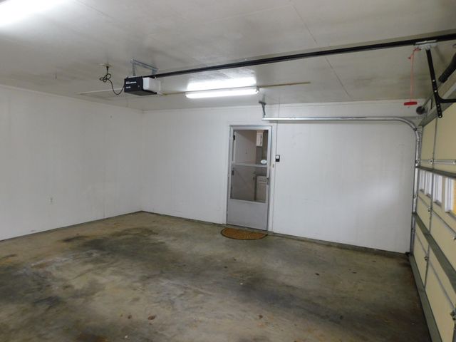 604 NW 7th Street, Springhill, LA 71075