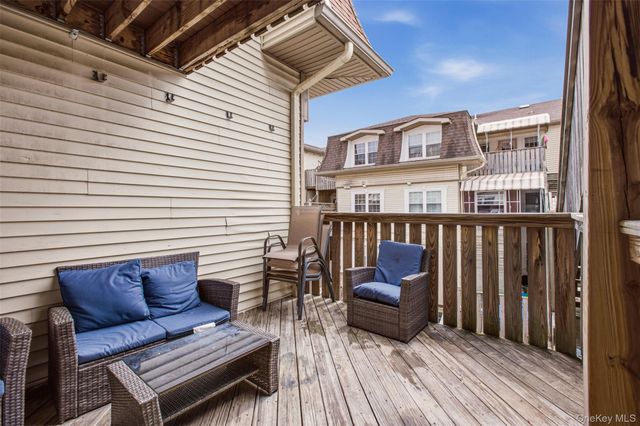 16 Elm Street 301, Spring Valley, NY 10977
