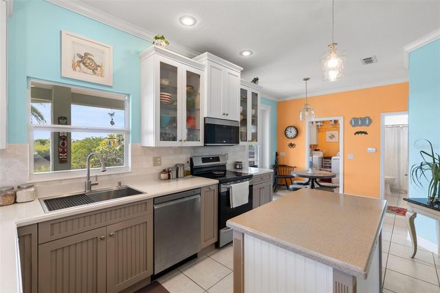 1221 50TH STREET COURT E, Bradenton, FL 34208