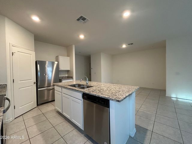 6512 W MAGDALENA Lane, Laveen, AZ 85339