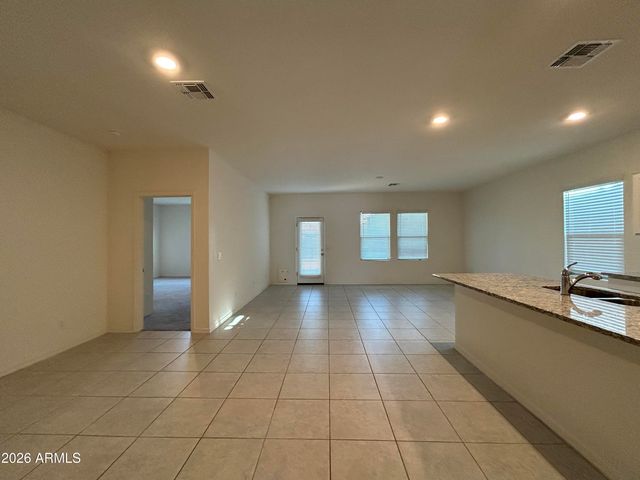 6512 W MAGDALENA Lane, Laveen, AZ 85339
