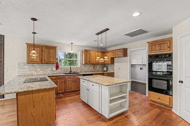 22911 Wren Lane, Tomball, TX 77377