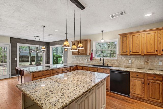 22911 Wren Lane, Tomball, TX 77377