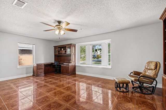 22911 Wren Lane, Tomball, TX 77377