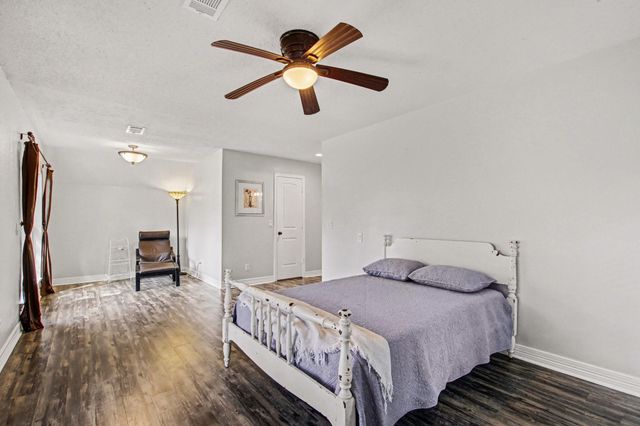 22911 Wren Lane, Tomball, TX 77377