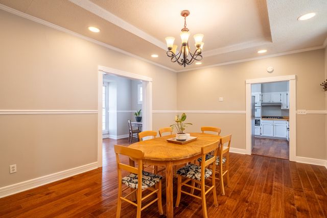 112 N High St, Waynesboro, TN 38485