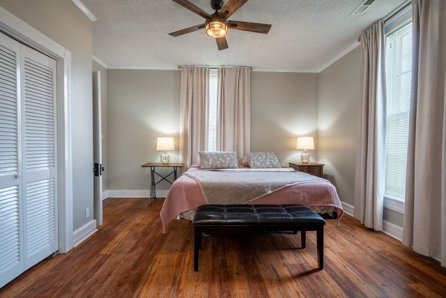 112 N High St, Waynesboro, TN 38485