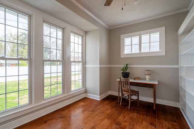 112 N High St, Waynesboro, TN 38485