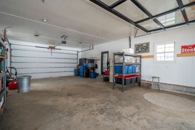 112 N High St, Waynesboro, TN 38485