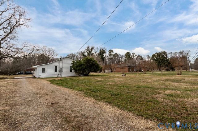 8874 Strath Rd, Henrico, VA 23231