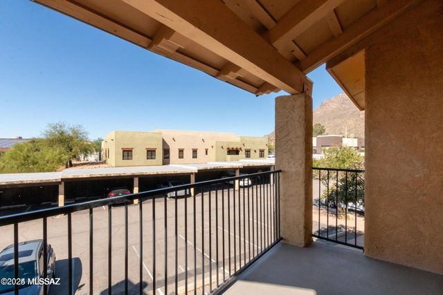 8267 N Oracle Rd Apt 240, Tucson, AZ 85704
