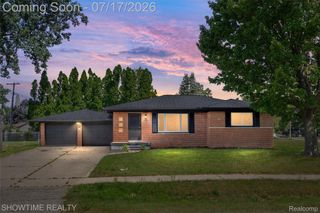3708 Baybrook Drive, Waterford Charter Township, MI 48329