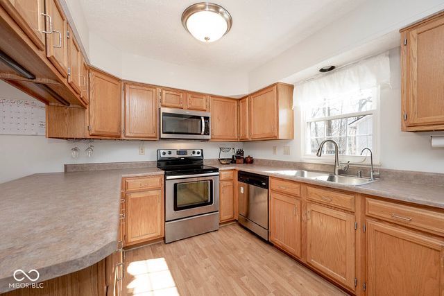 6909 Copper Mountain Court, Indianapolis, IN 46236