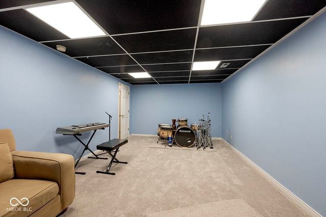 6909 Copper Mountain Court, Indianapolis, IN 46236