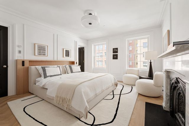 127 W 11TH Street, New York City, NY 10011