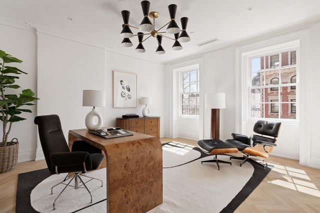 127 W 11TH Street, New York City, NY 10011