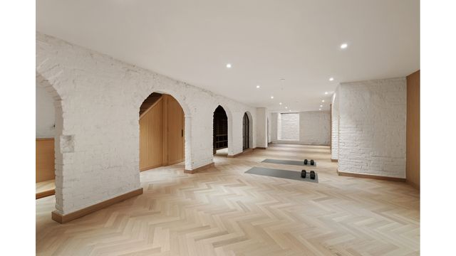 127 W 11TH Street, New York City, NY 10011