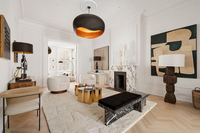 127 W 11TH Street, New York City, NY 10011