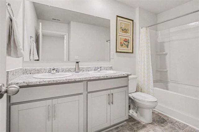 8236 Castleton Drive, Fairburn, GA 30213
