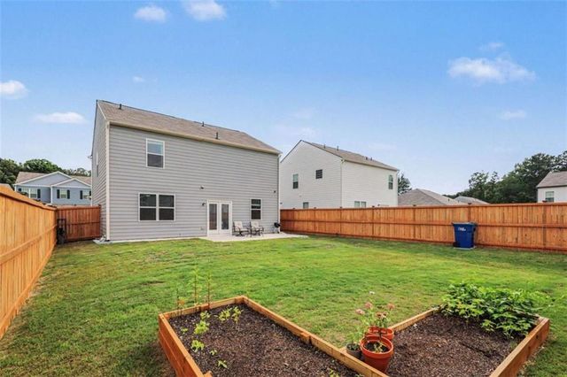 8236 Castleton Drive, Fairburn, GA 30213