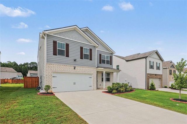 8236 Castleton Drive, Fairburn, GA 30213