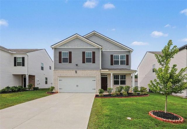 8236 Castleton Drive, Fairburn, GA 30213