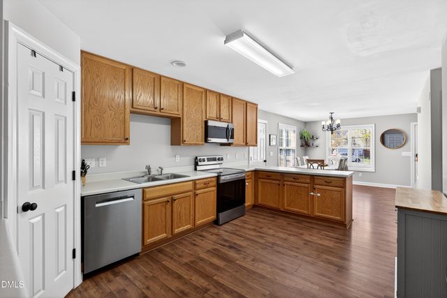 104 Braxton Village Way, Holly Springs, NC 27540