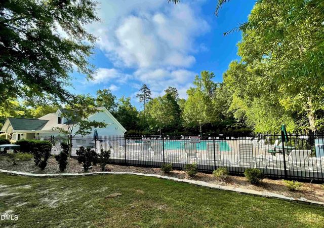 104 Braxton Village Way, Holly Springs, NC 27540