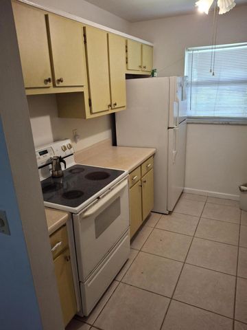 101 Leisure Lake Circle 109, Boynton Beach, FL 33426