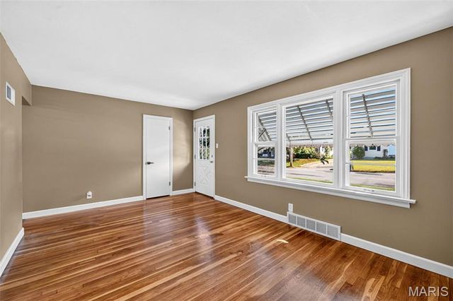 3625 Boswell Avenue, St John, MO 63114