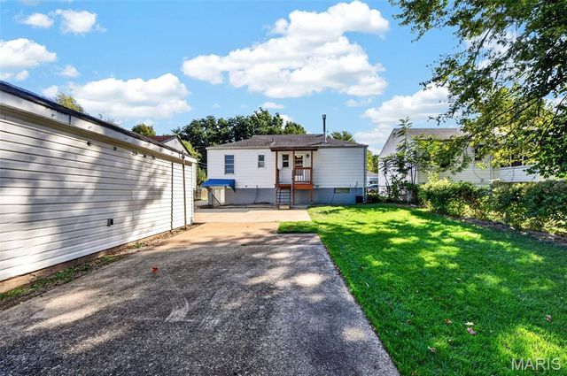 3625 Boswell Avenue, St John, MO 63114