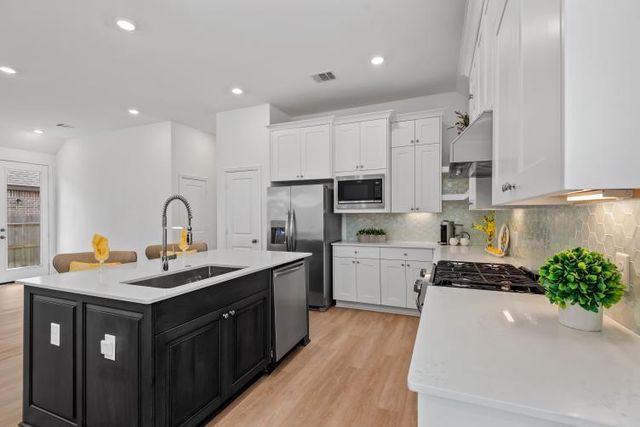 6040 Windward Falls Way, Porter, TX 77365